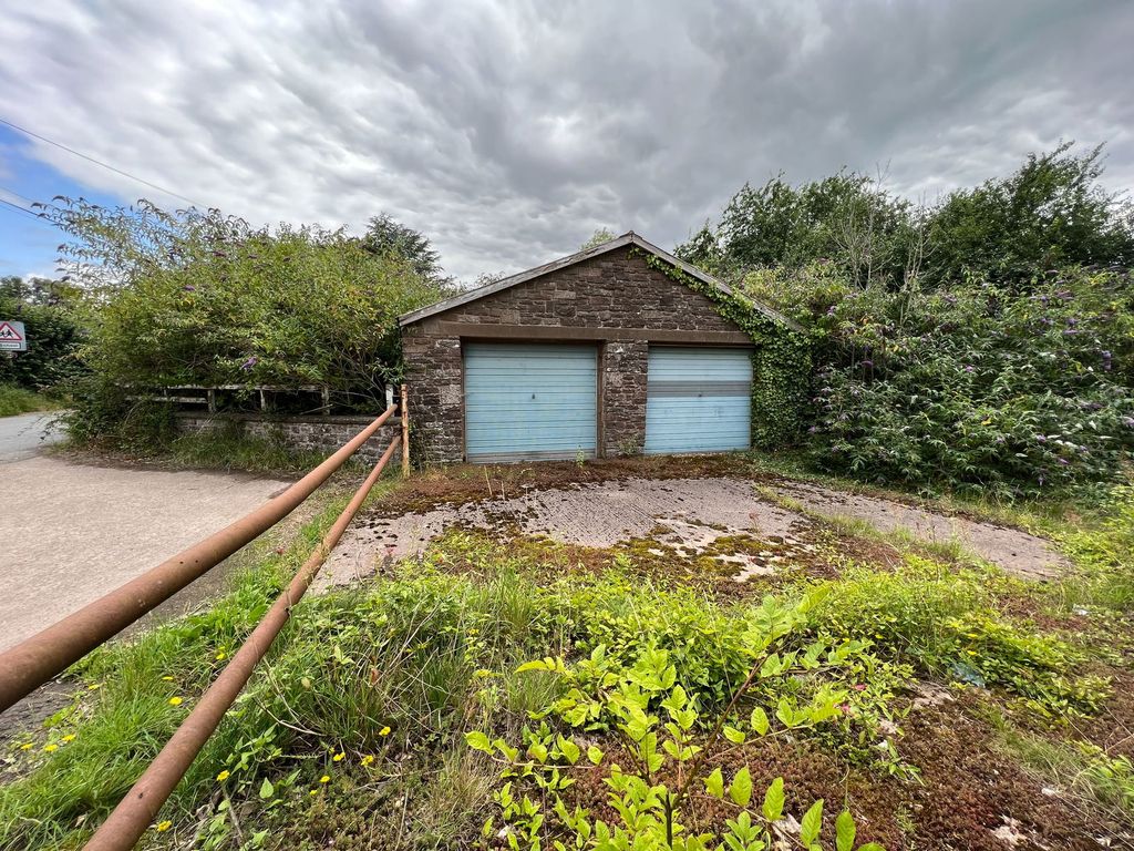 Property photo 3 of 5