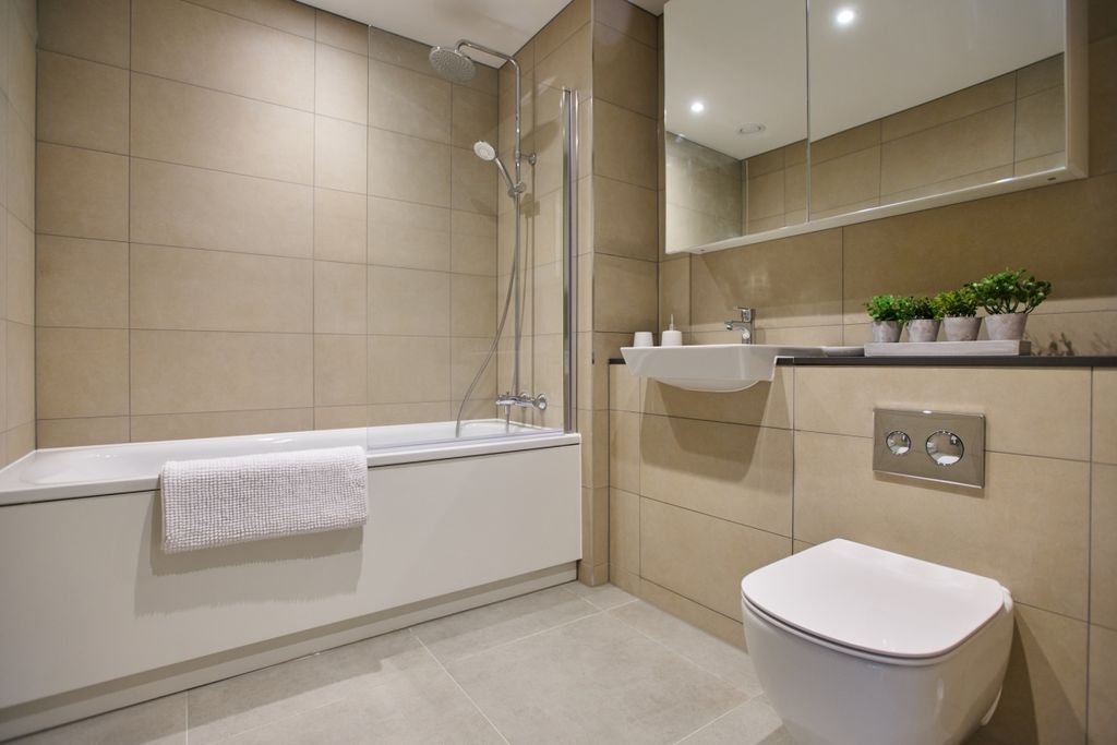 Property photo 3 of 18 The Kimmeridge Ba...