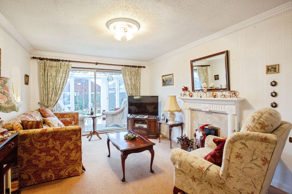 Property photo 2 of 18