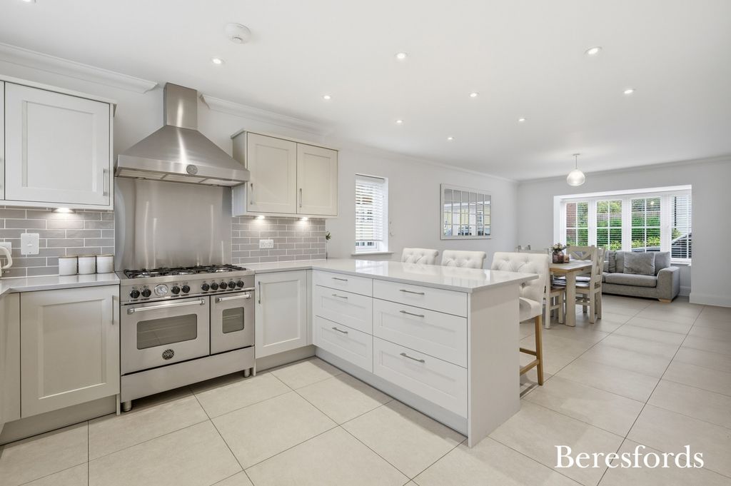 Property photo 2 of 22 Picture No. 78