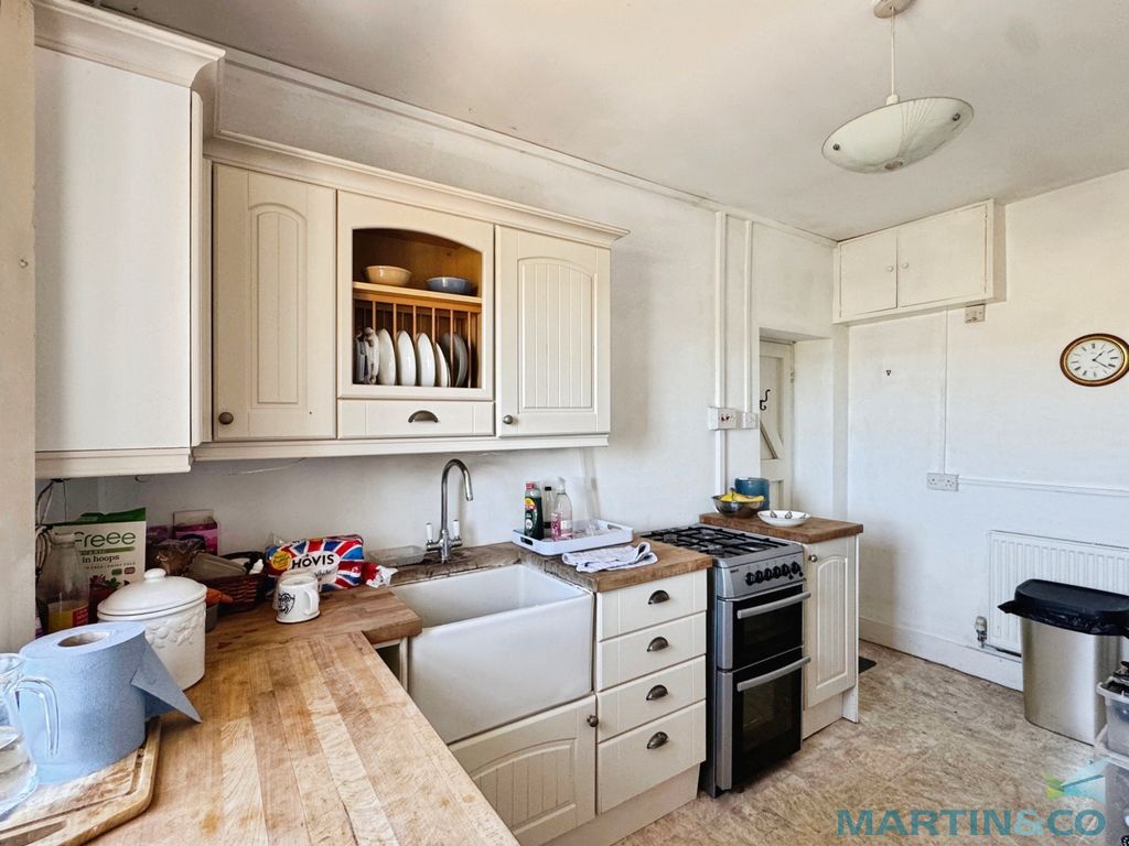 Property photo 3 of 16 Eebfd50d--4A89-A88B-C889B22Bc937-26518-00000E71864
