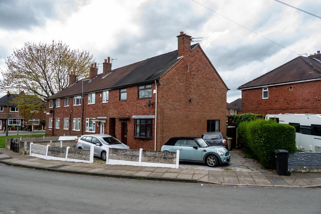 Property photo 2 of 25