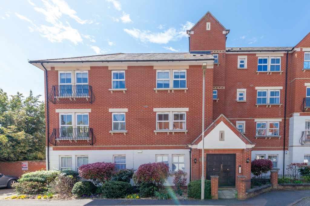 Property photo 1 of 10