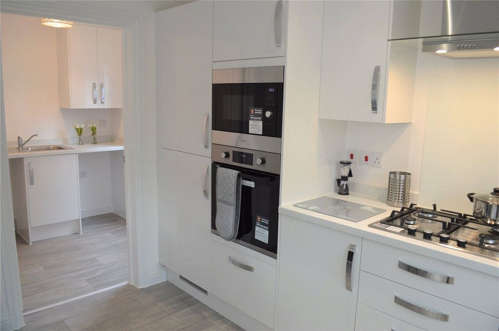 Property photo 3 of 7 Showhome Kitchen