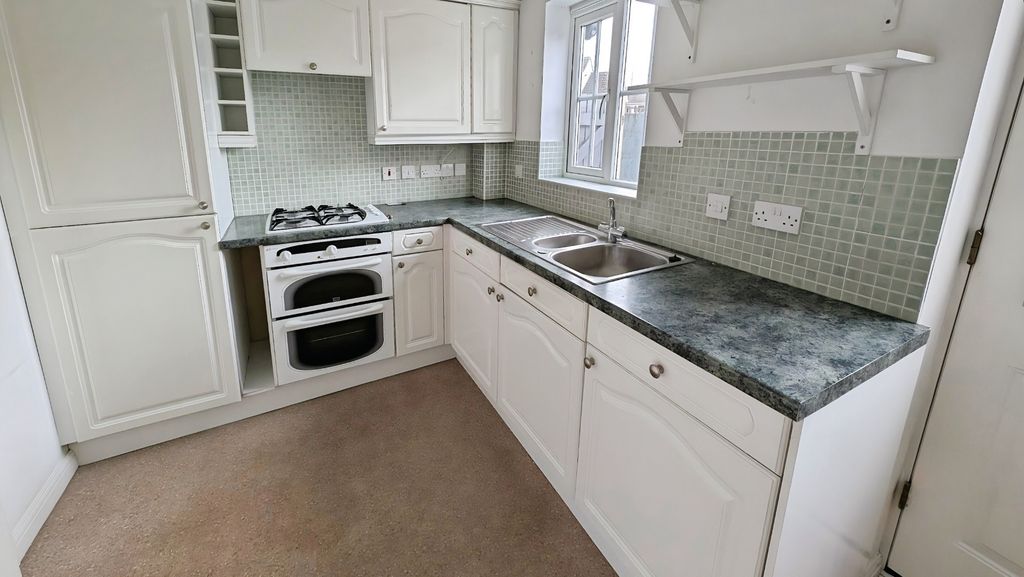 Property photo 3 of 20 Pbox-Img.Jpg