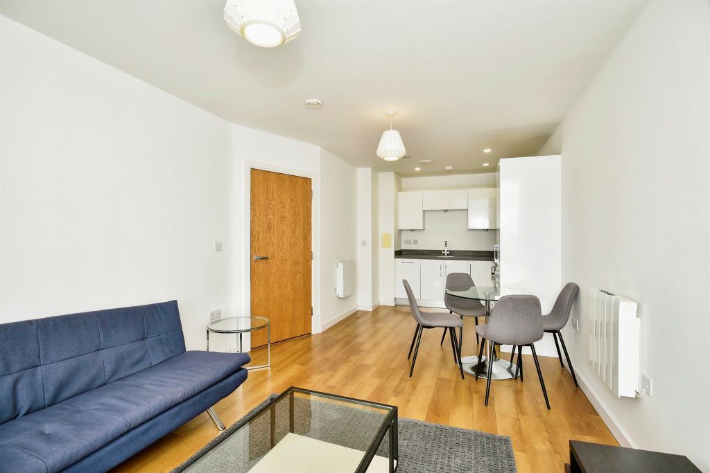 Property photo 3 of 6