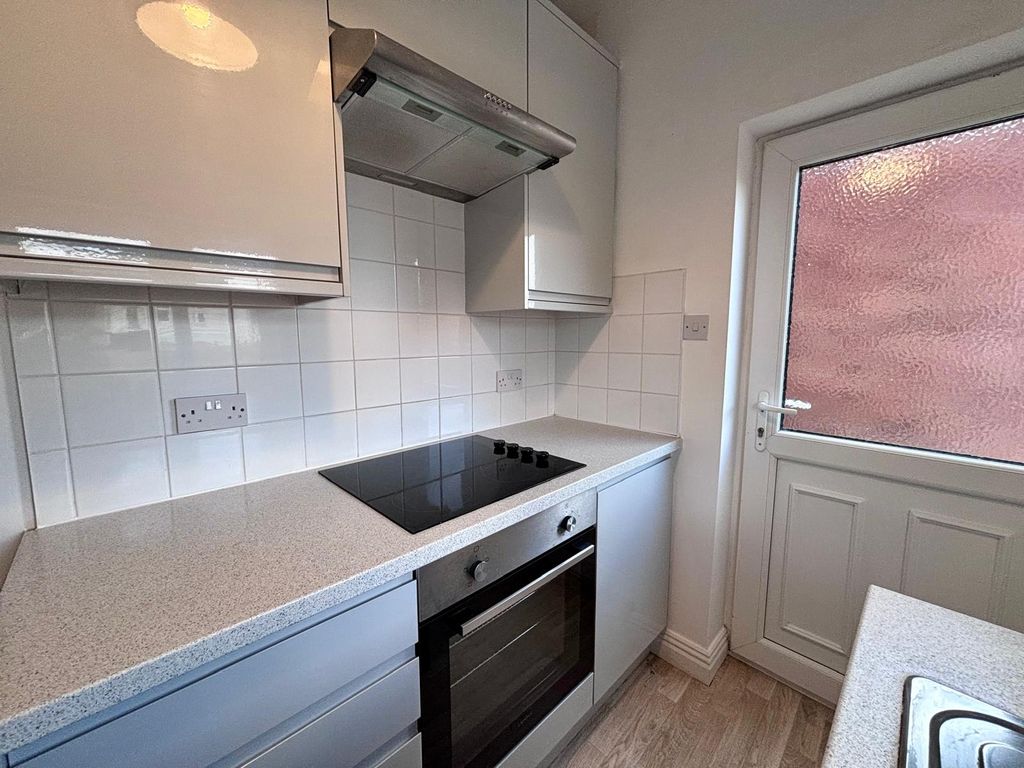 Property photo 1 of 14 2 Bed Home In The Heart Of Ossett