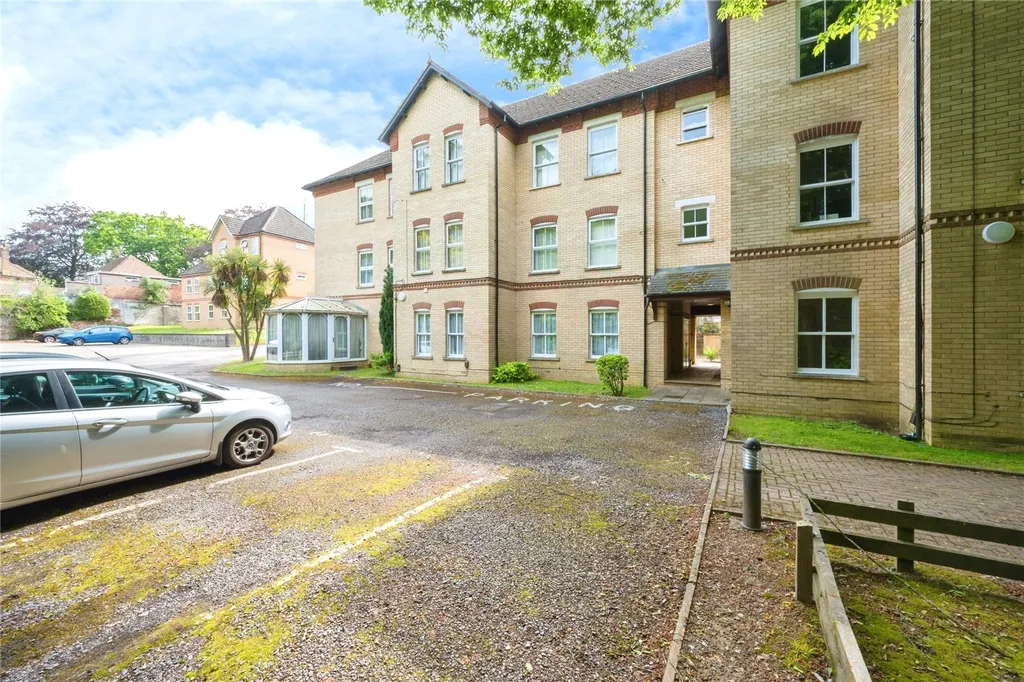 Deepdene, Midanbury Lane, Southampton, Hampshire SO18 - View 3