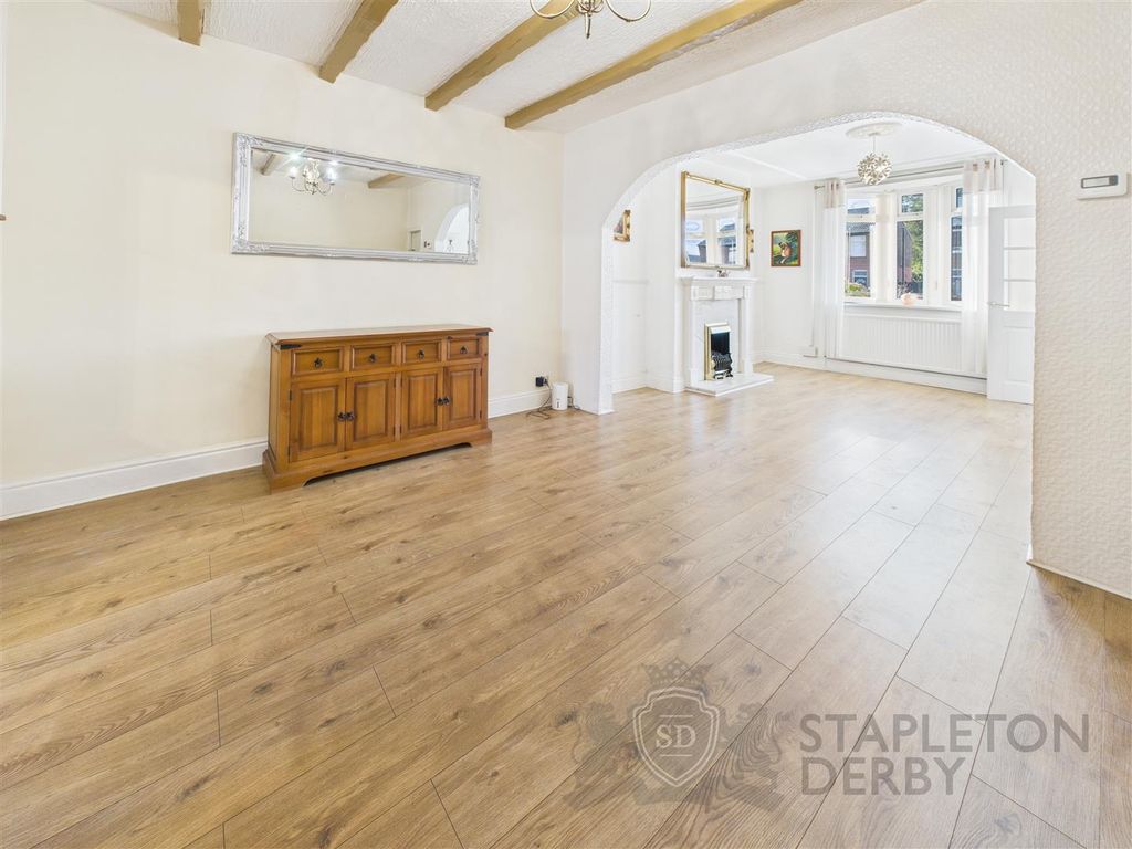 Property photo 3 of 14 Cam04709G0-Pr0275-Still006.Jpg