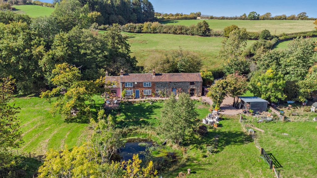 Property photo 1 of 18 Picture No. 02