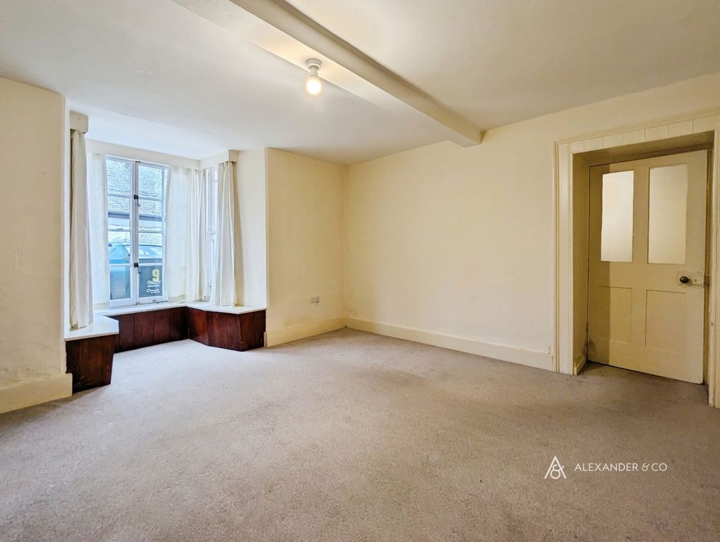 Property photo 3 of 17 Pbox-Img.Jpg