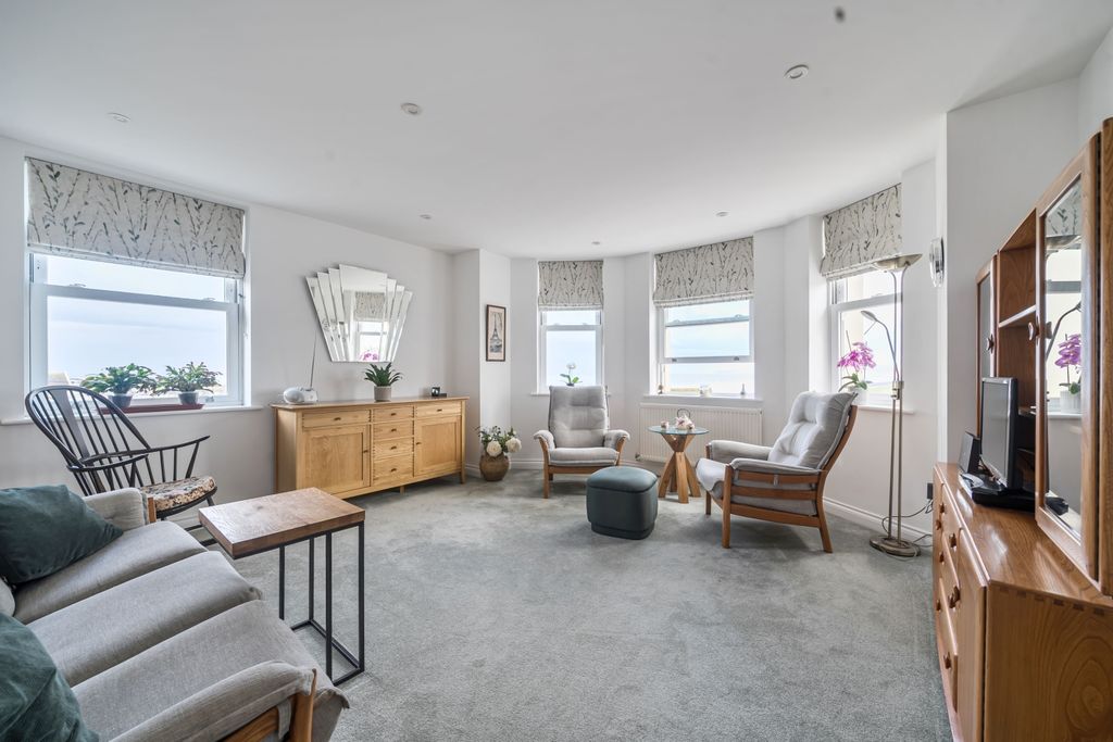 Property photo 2 of 21 1400779-14-696A55Bf61724