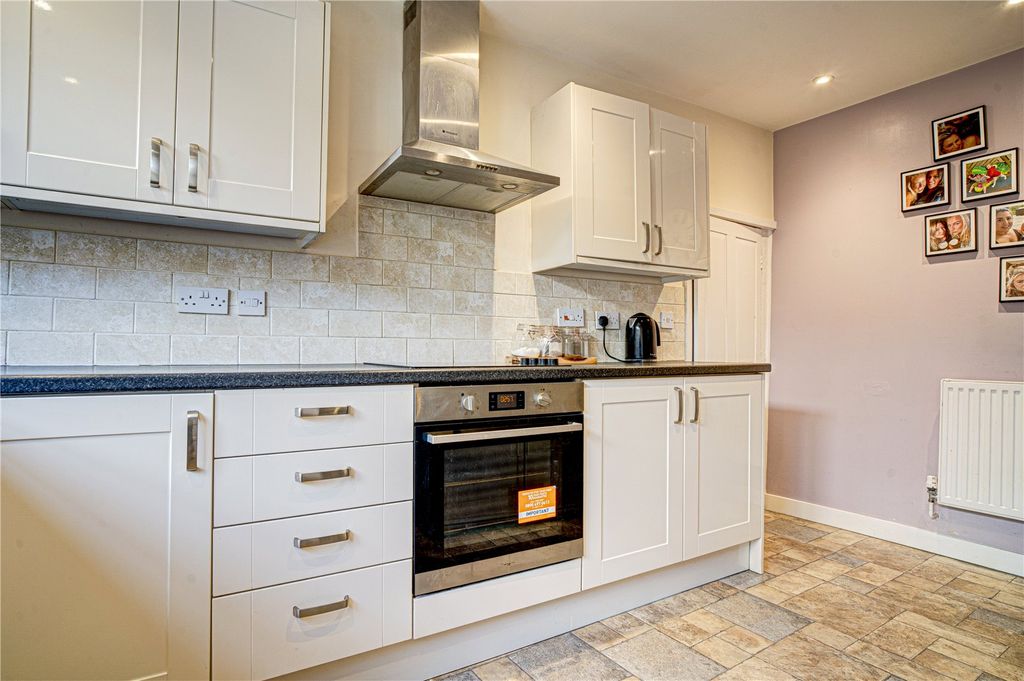 Property photo 2 of 9 Picture No. 02