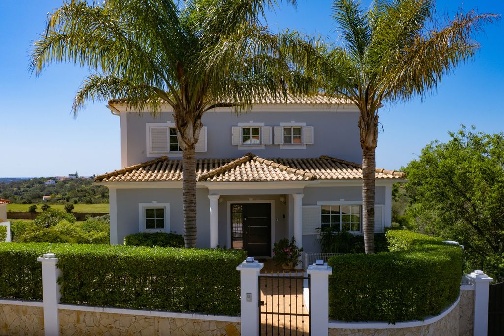 Property photo 1 of 30