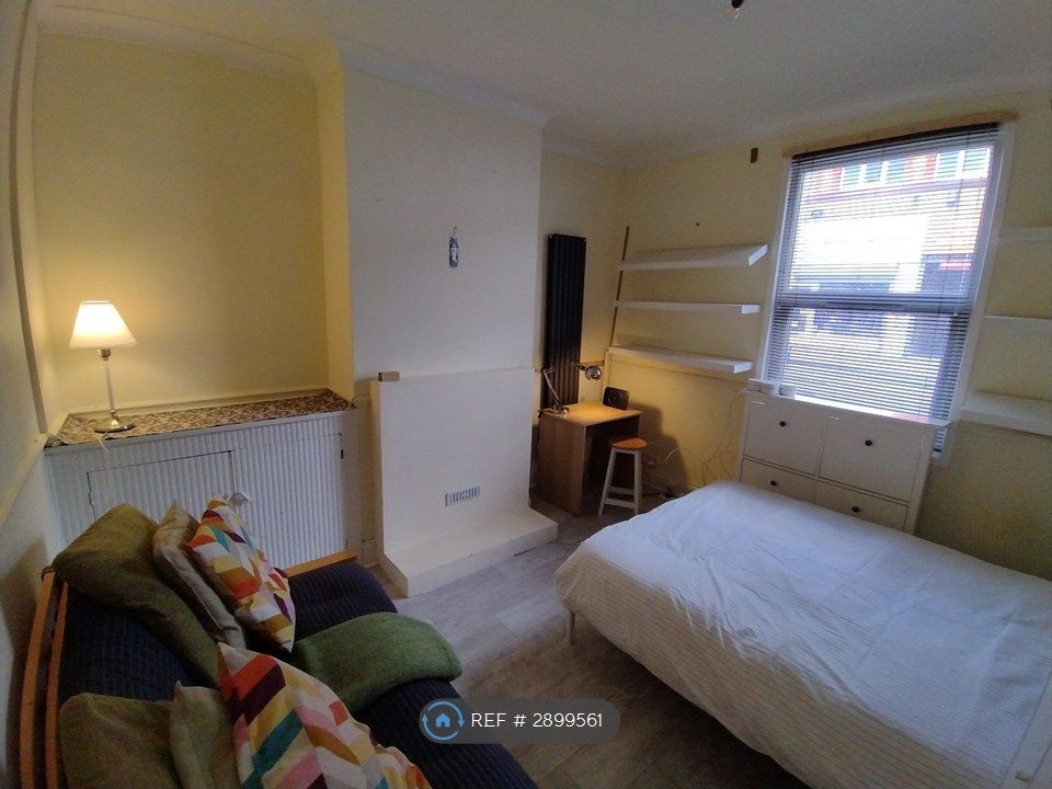 Property photo 3 of 9