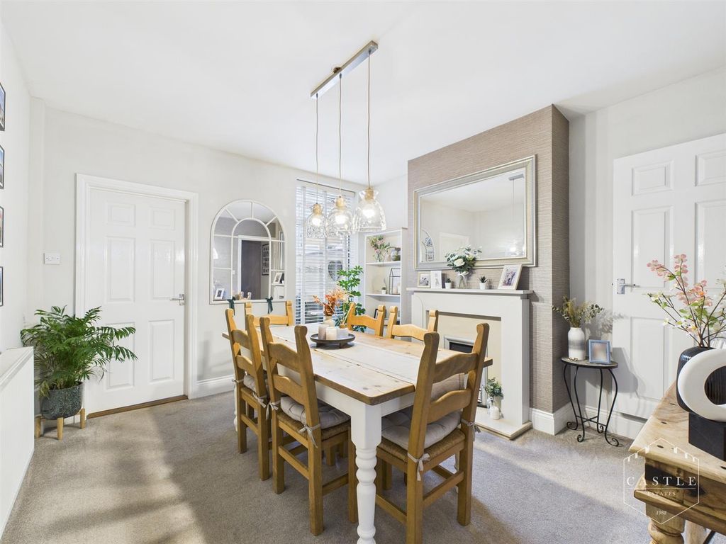 Property photo 3 of 17 Dining Room