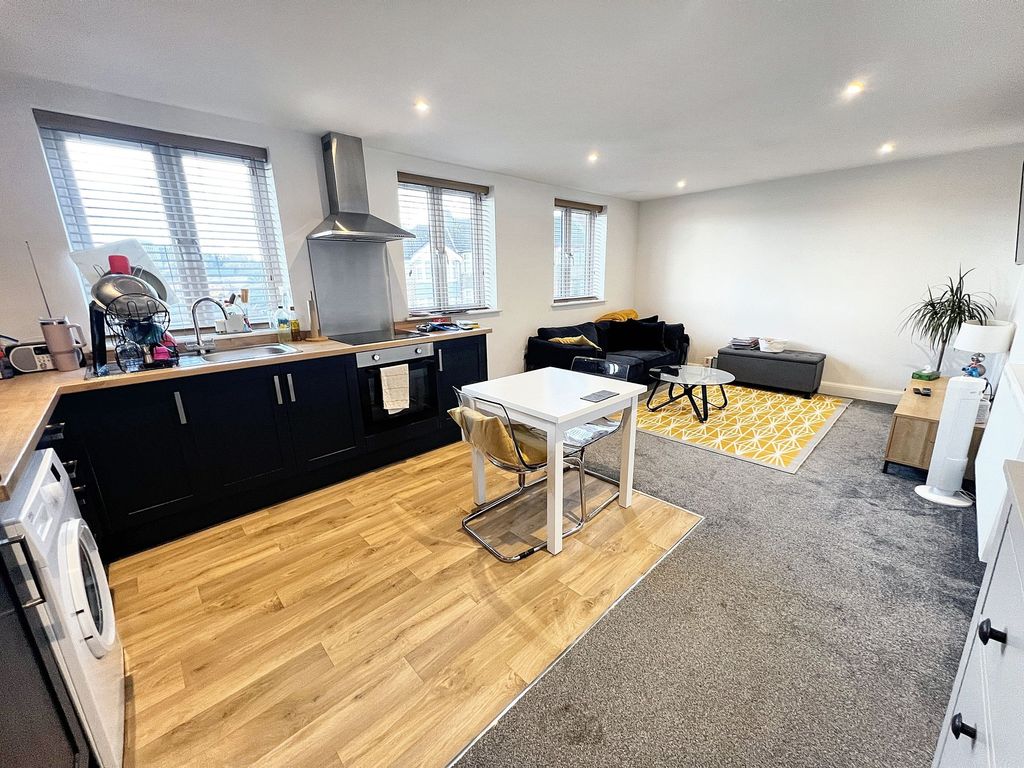 Property photo 1 of 13