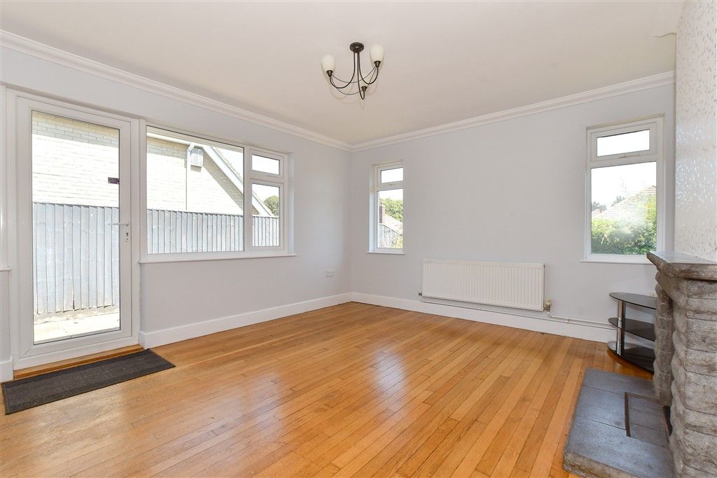 Property photo 3 of 18 Lounge/Dining Room