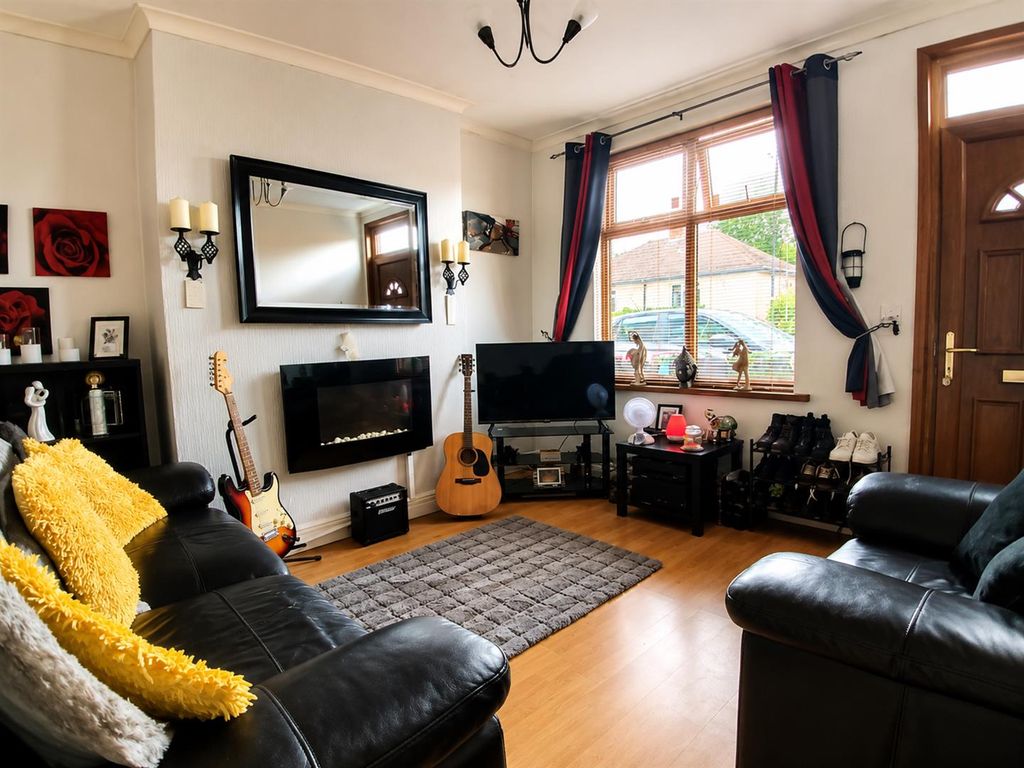 Property photo 2 of 15