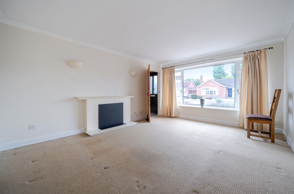 Property photo 2 of 19 1343761-11-68A860580c338
