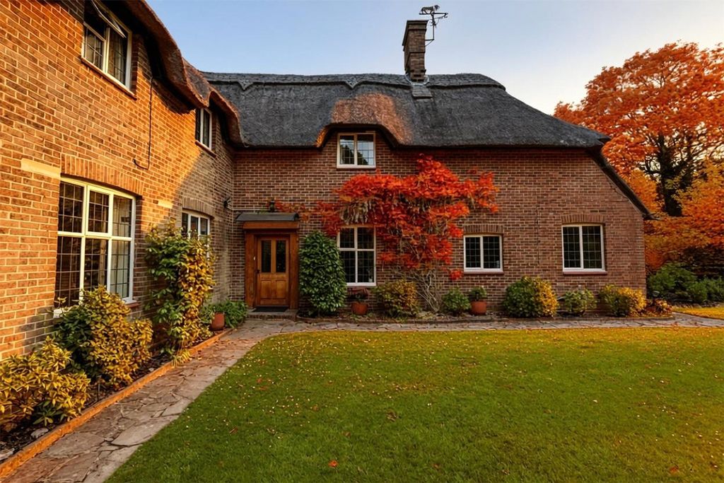 Property photo 2 of 17 Picture No. 23