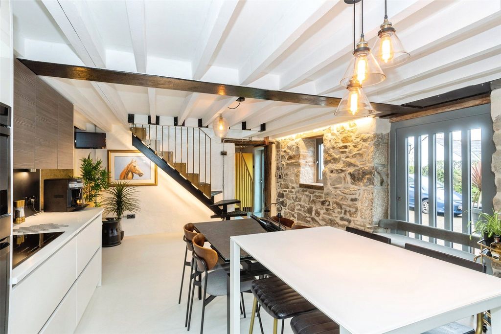 Property photo 2 of 14 Picture No. 41