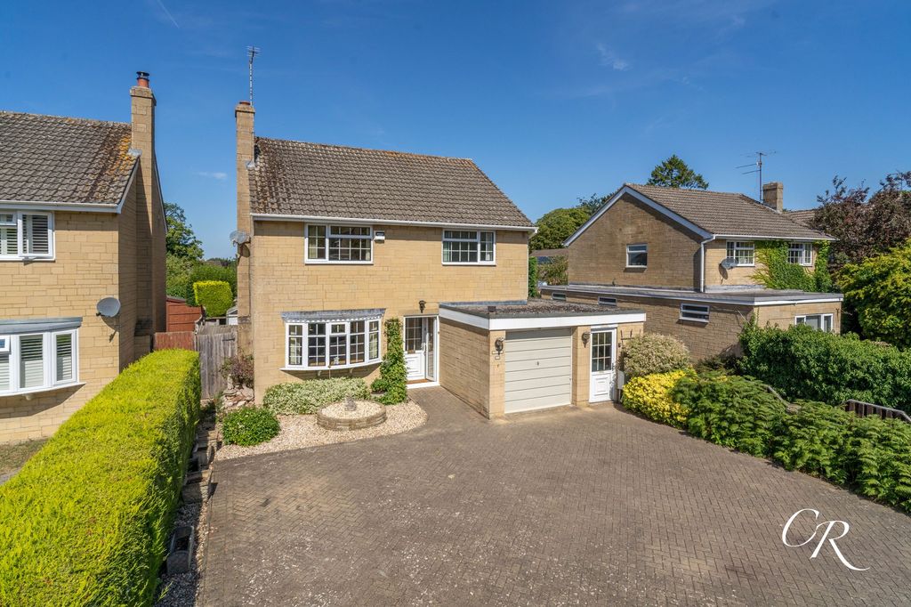 Property photo 1 of 16