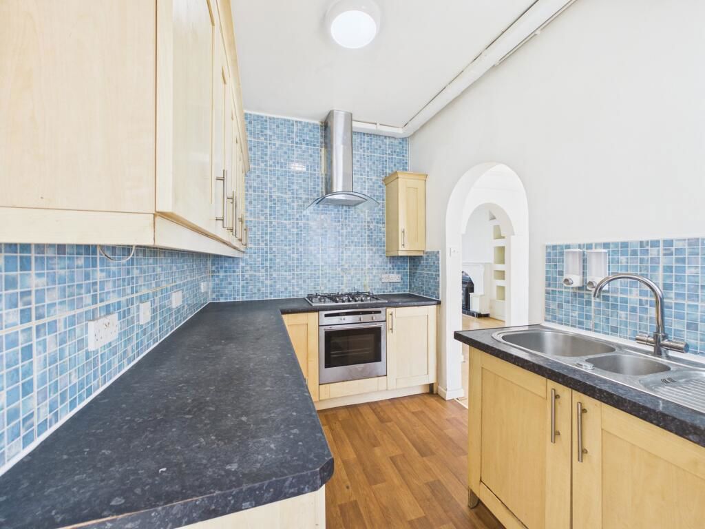 Property photo 2 of 12