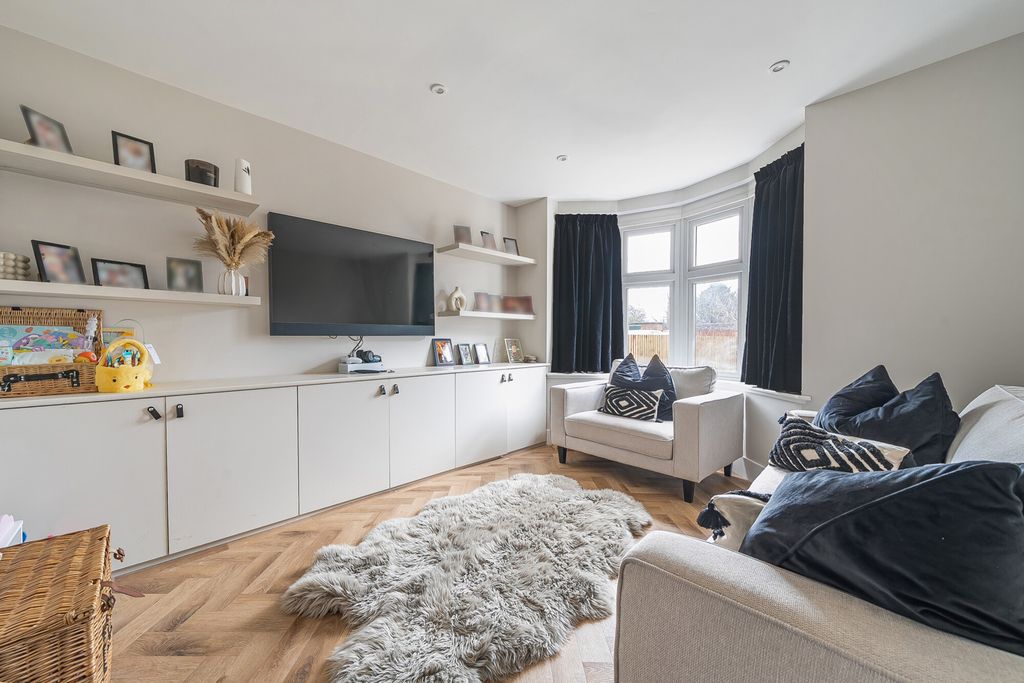 Property photo 2 of 19 Reception Room