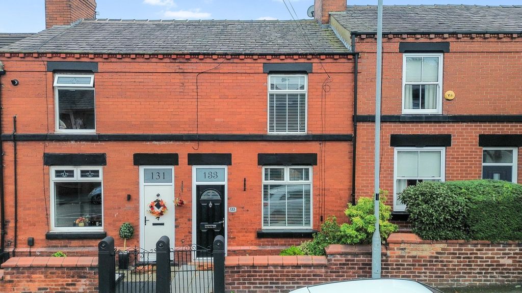 Property photo 1 of 32
