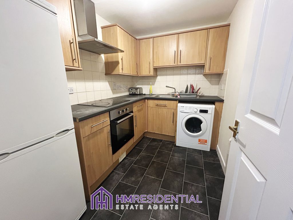 Property photo 3 of 6 Gallery