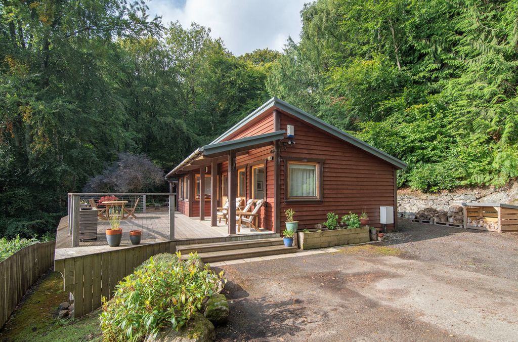 Property photo 1 of 37