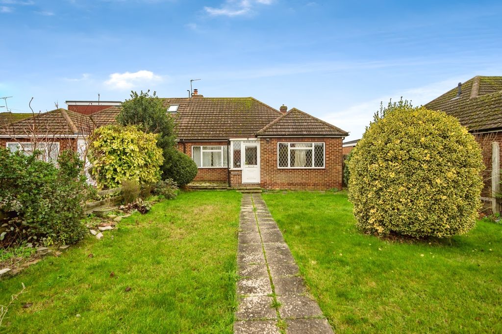 Property photo 1 of 20 Front