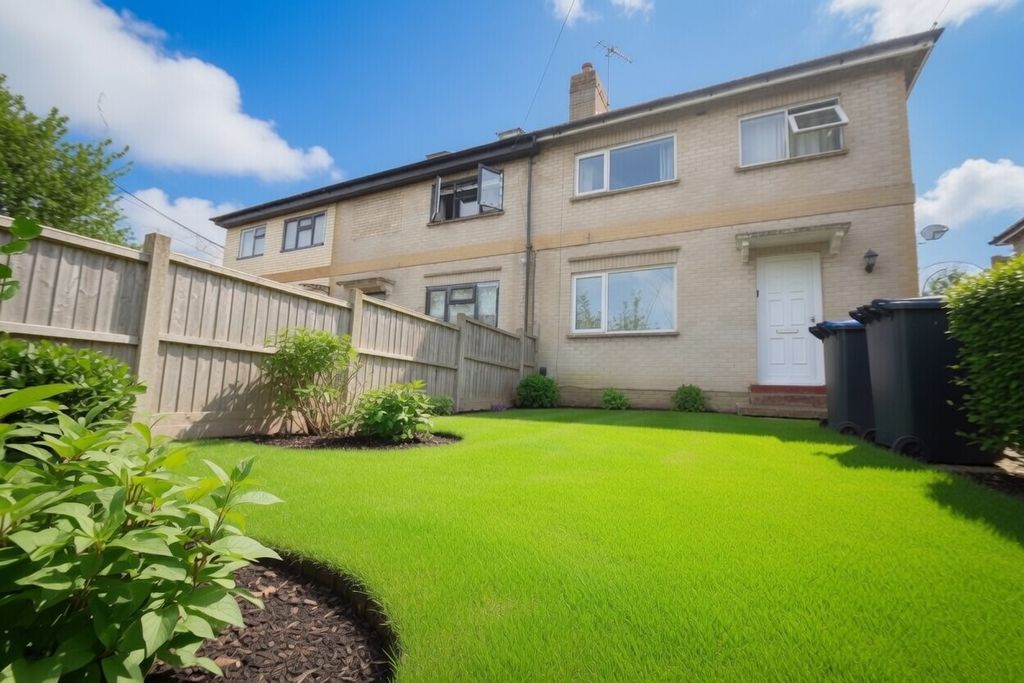 Property photo 2 of 6 48Hyy