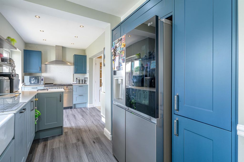 Additional image 11 of 4 bed semi-detached house for saleAmblecote Road, Brierley Hill DY5