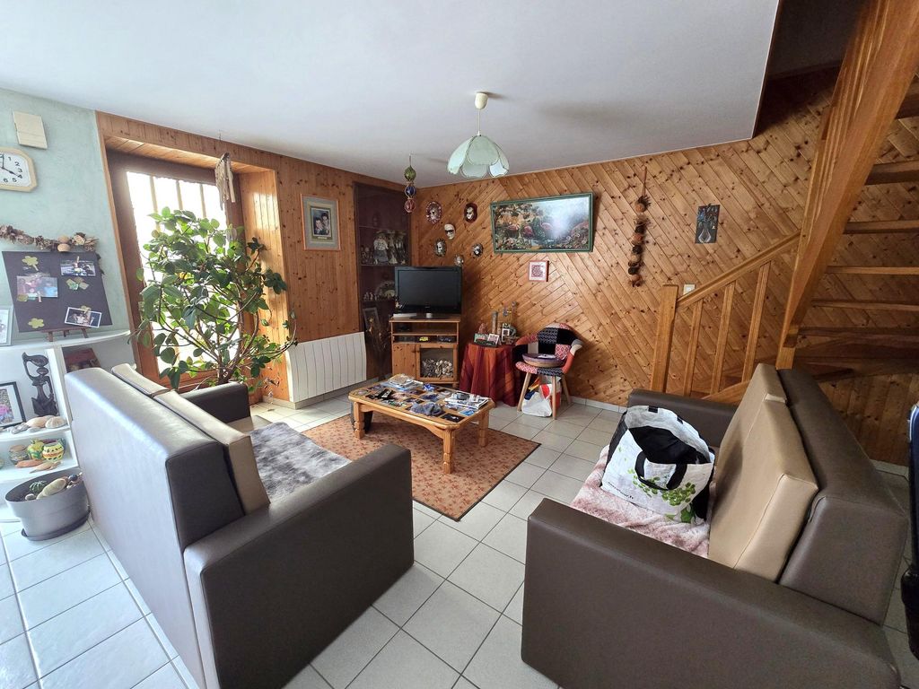 Property photo 3 of 18