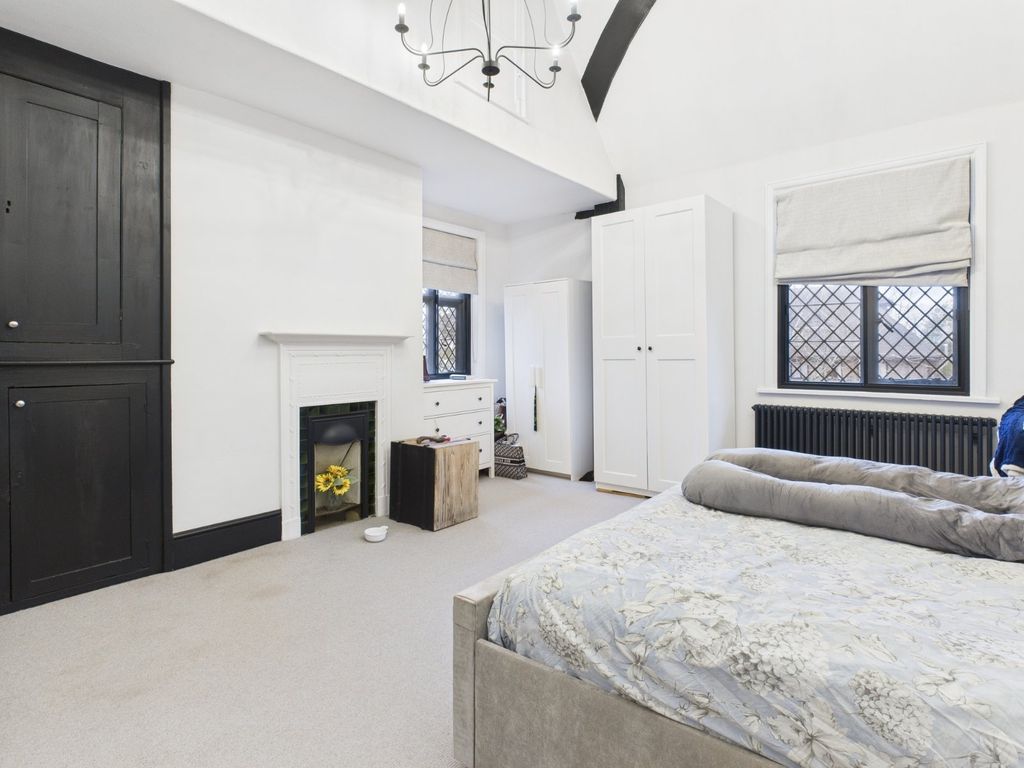 Additional image 4 of 2 bed flat for saleThe Old Rectory, Windsor End, Beaconsfield HP9