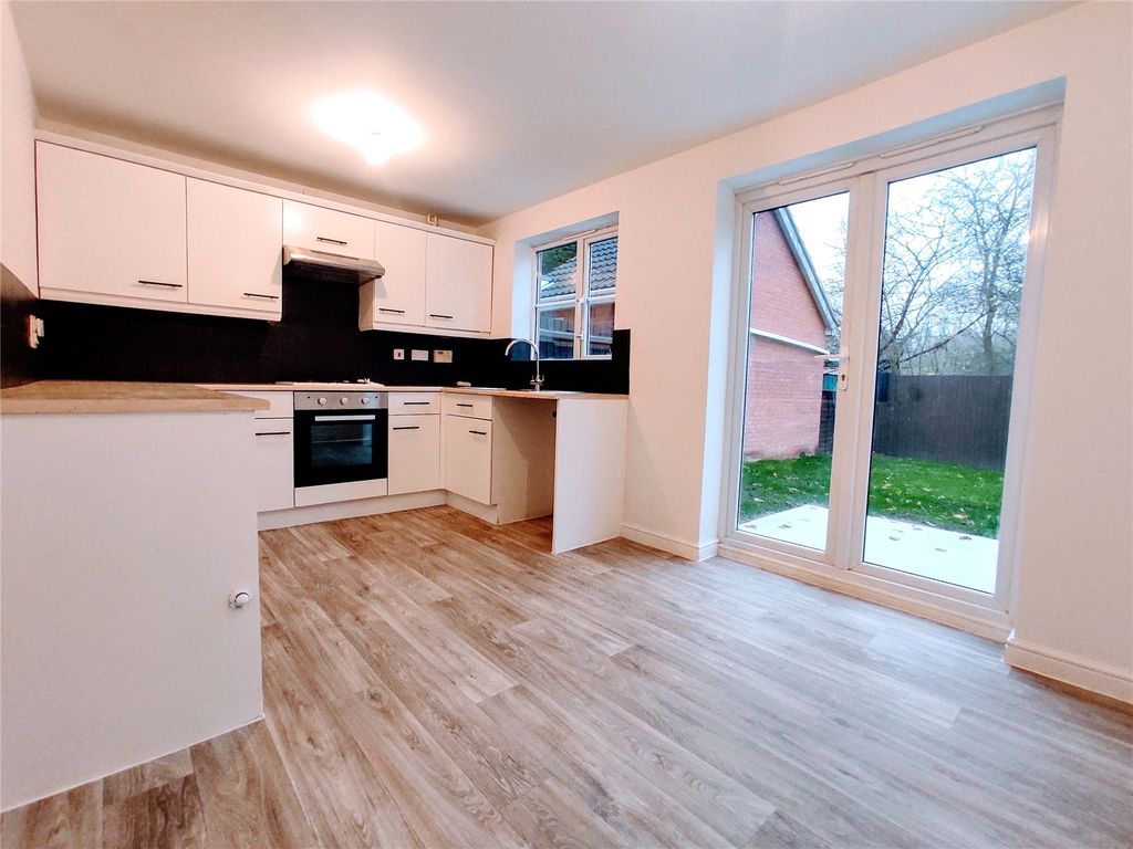 Property photo 2 of 13 Picture No. 09