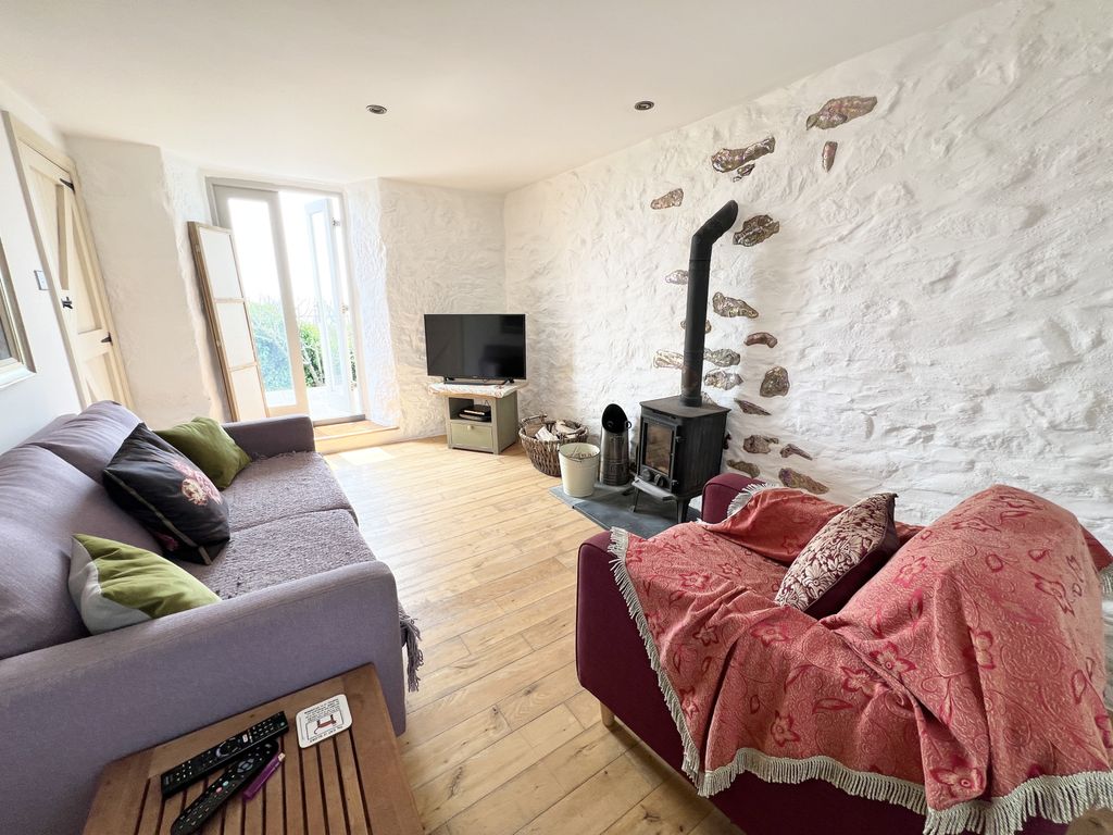 Property photo 2 of 22 Gallery