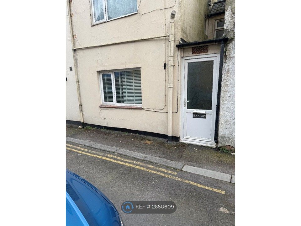 Property photo 1 of 5 Entrance