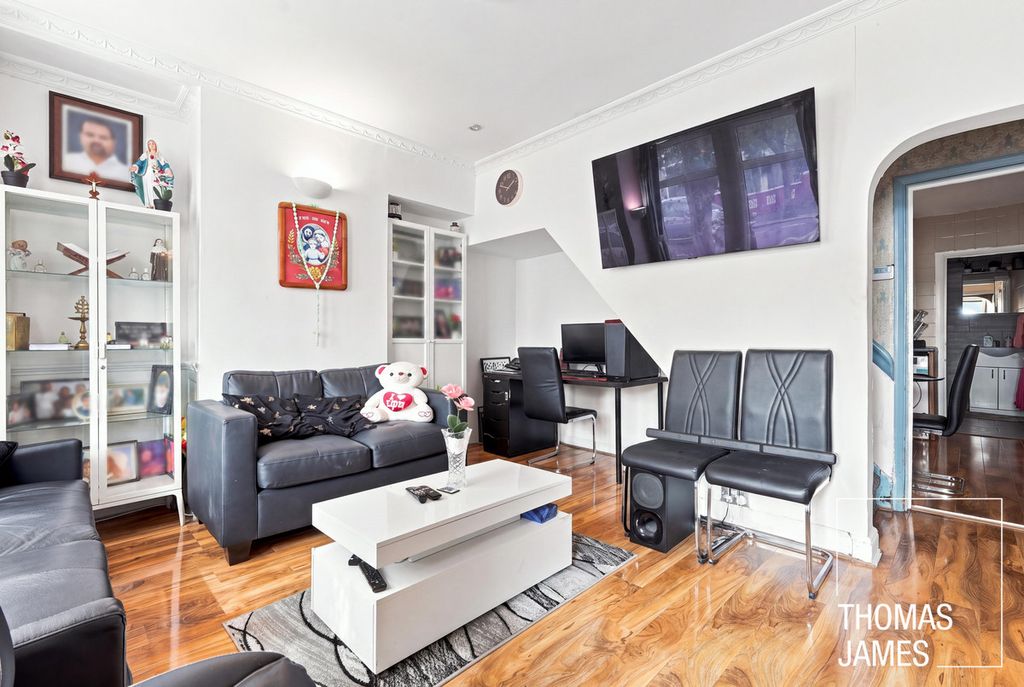 Property photo 2 of 16