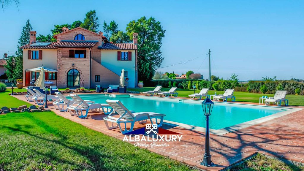 Property photo 1 of 33