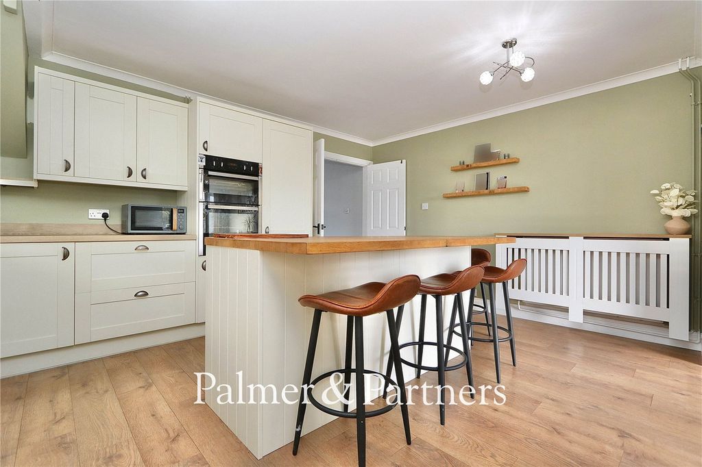 Property photo 2 of 25 Picture No. 08