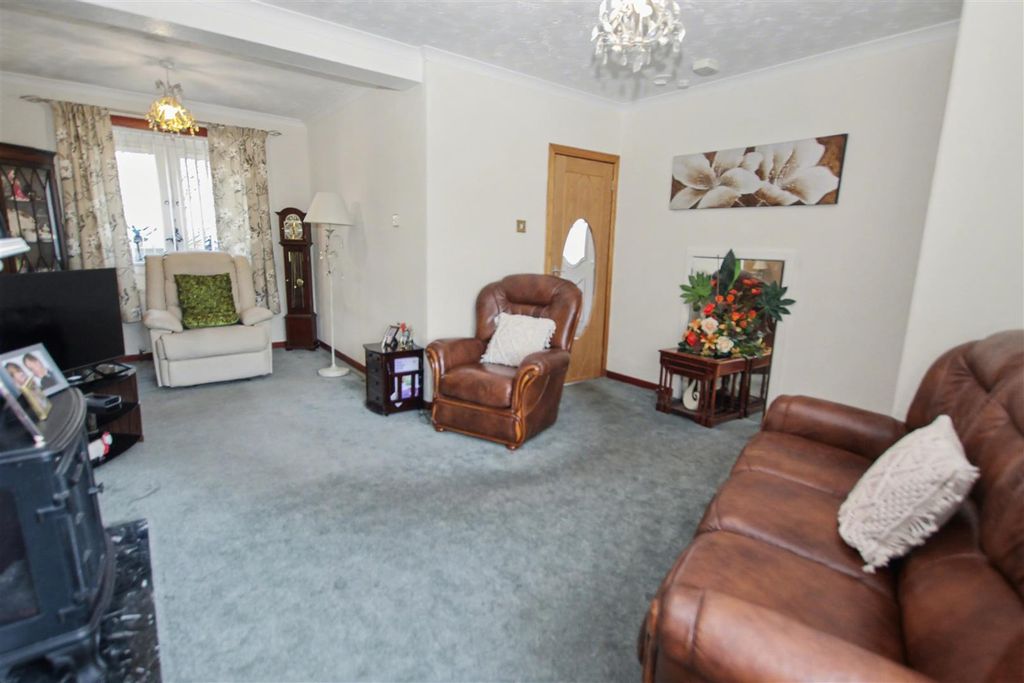 Property photo 3 of 14 2.Jpg