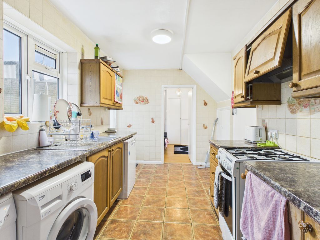 Property photo 1 of 10 Photo 16