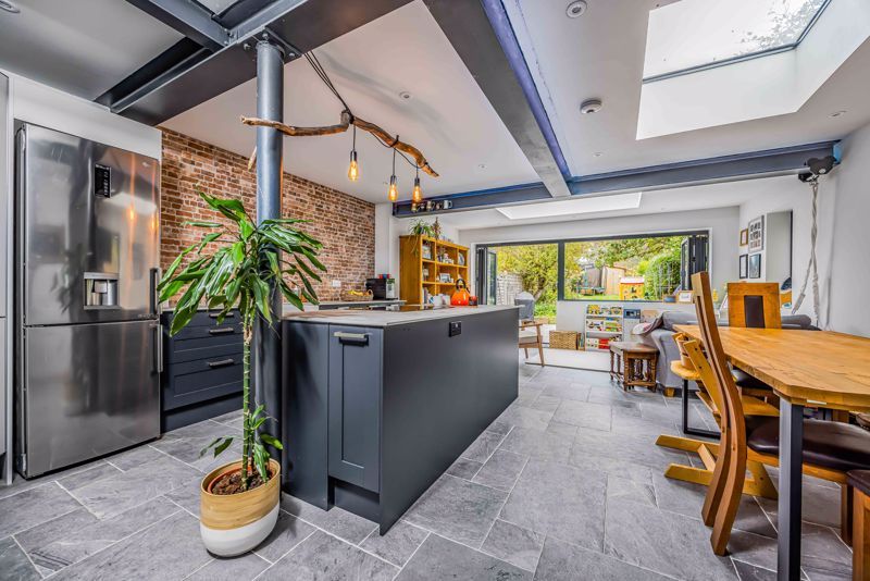 Property photo 2 of 29 Photo 21