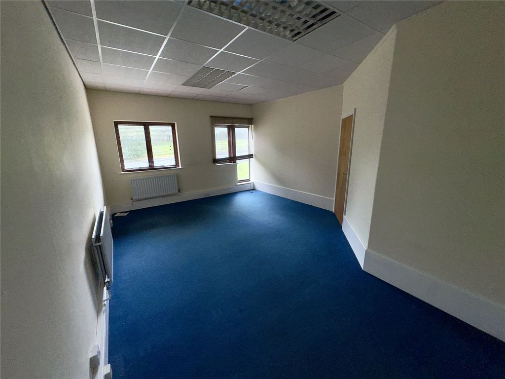 Property photo 2 of 4 Picture No. 05