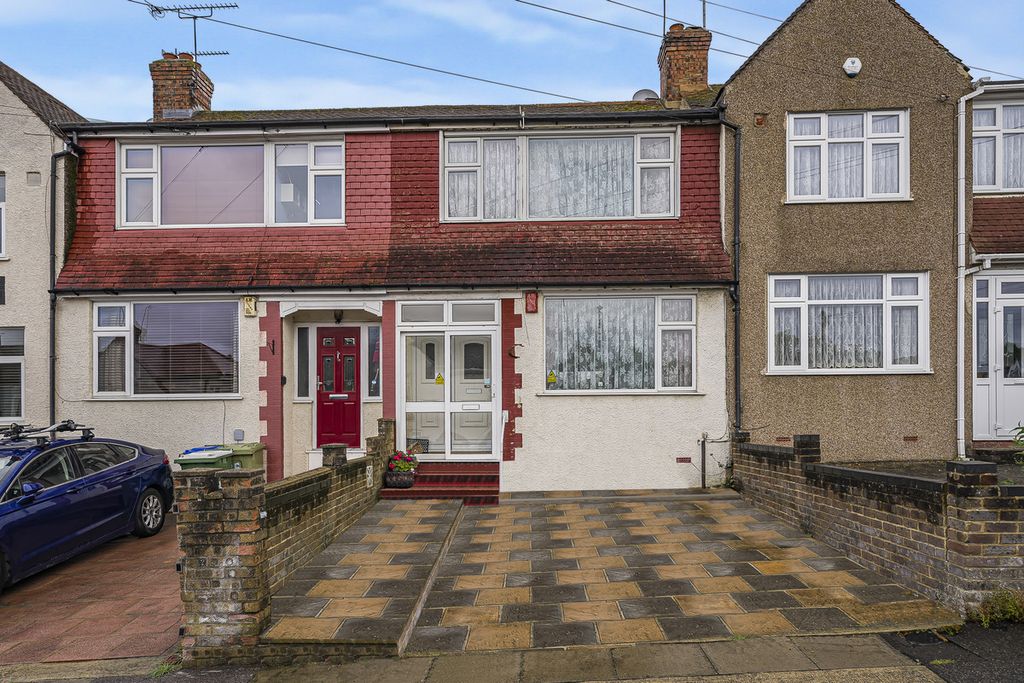 Property photo 1 of 19