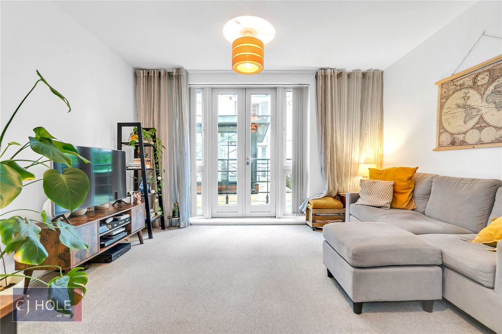 Property photo 1 of 18 Picture No. 08