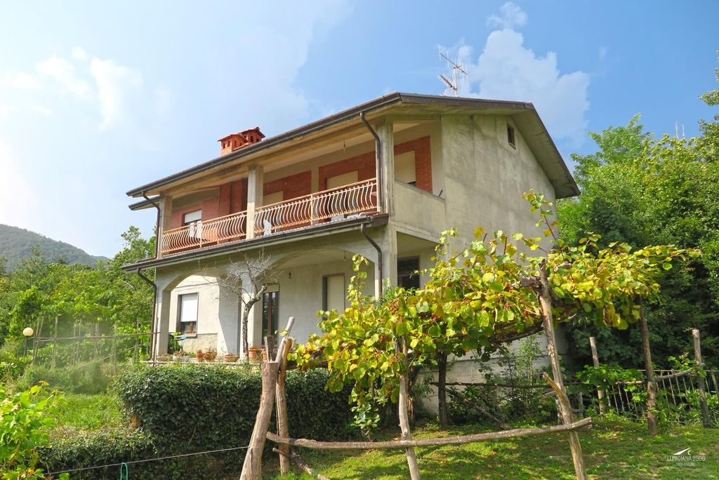 Property photo 3 of 48